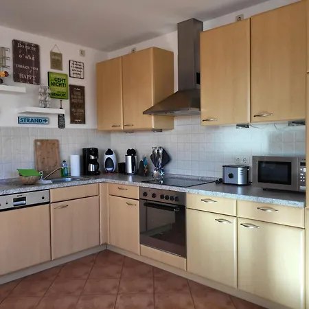 Lena Mit Terrasse Und Tiefgarage Appartamento Koserow