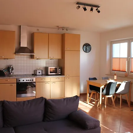 아파트 Lena Mit Terrasse Und Tiefgarage